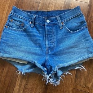 Levi’s 501 > Shorts